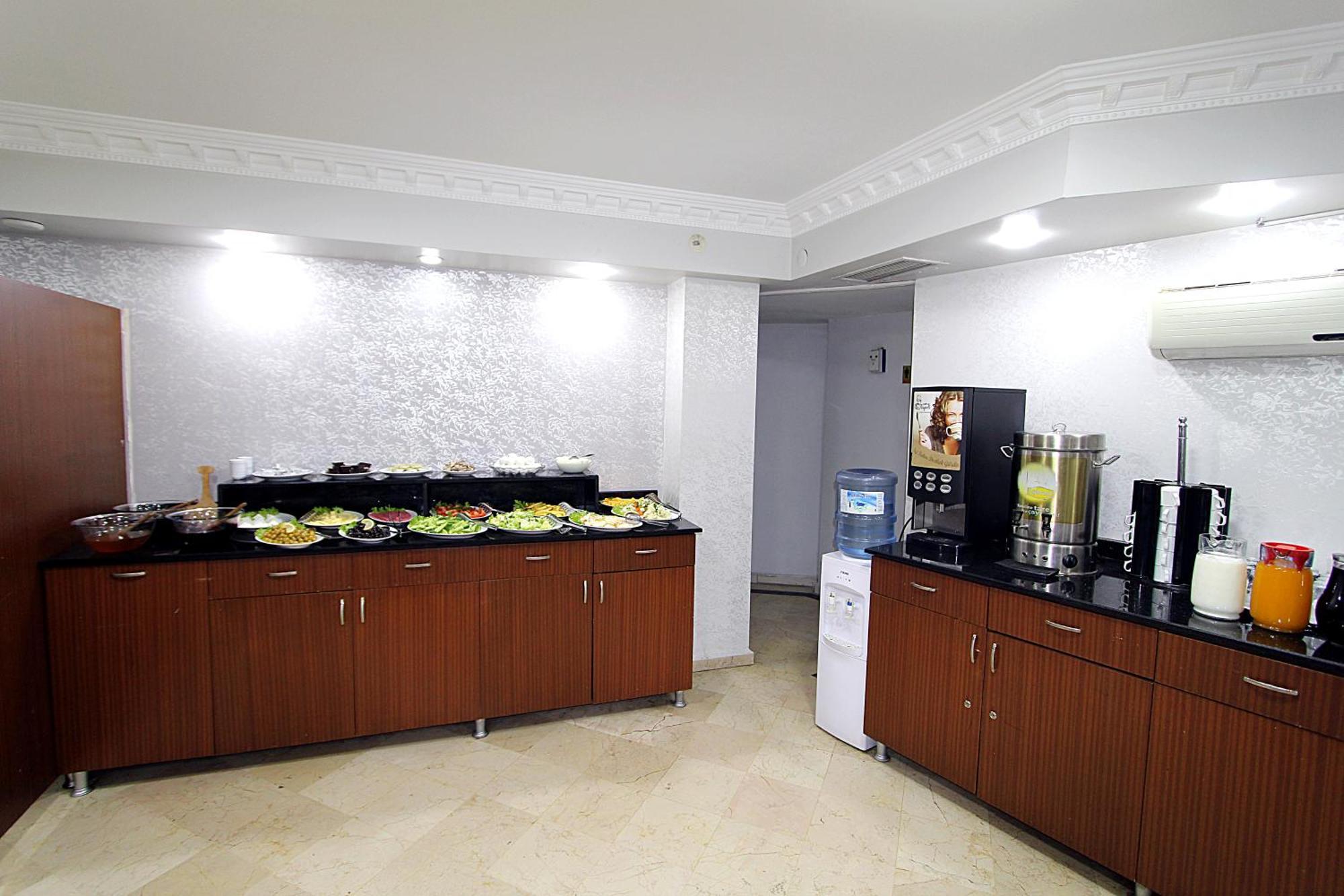 Lyon Hotel Κωνσταντινούπολη Εξωτερικό φωτογραφία